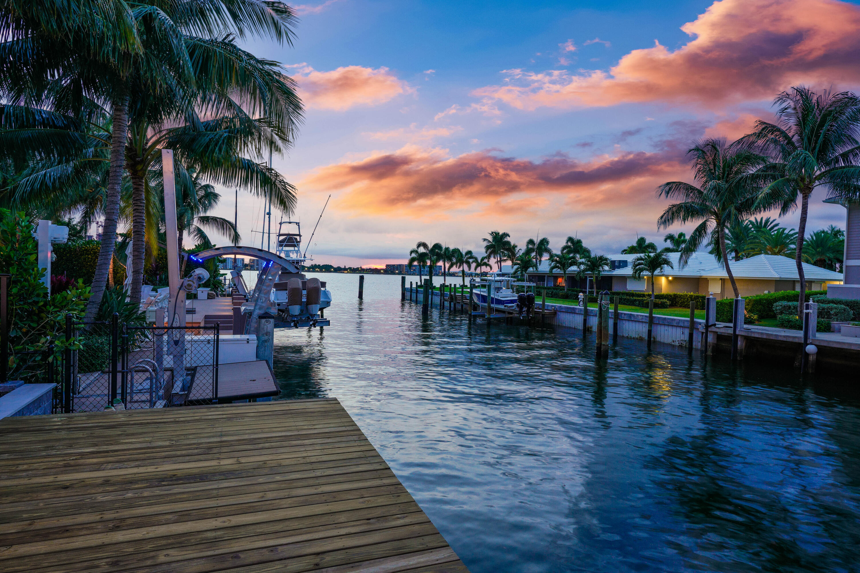 PALM BEACH ISLES 2 - Residential