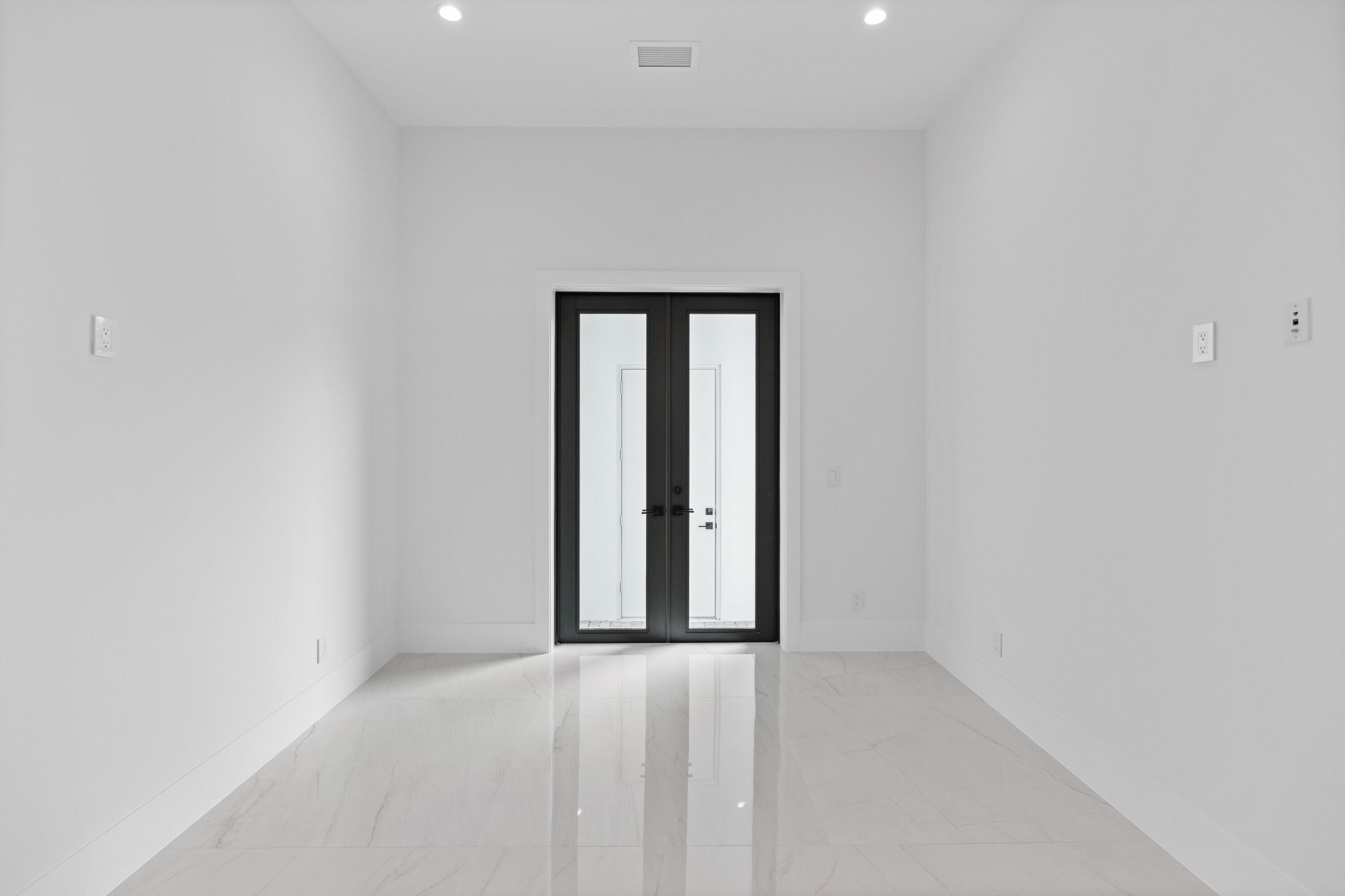 PALM BEACH ISLES 2 - Residential