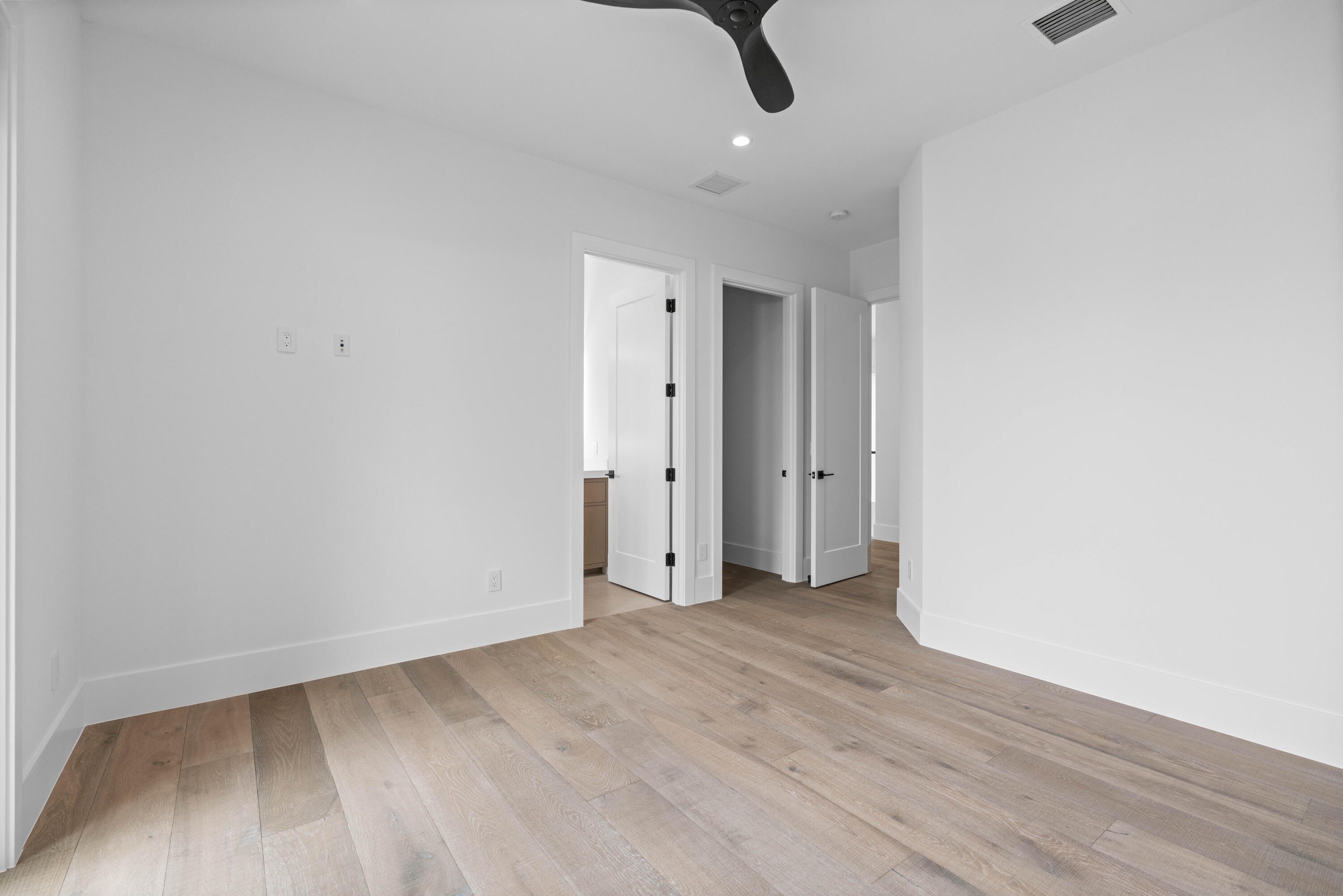 PALM BEACH ISLES 2 - Residential