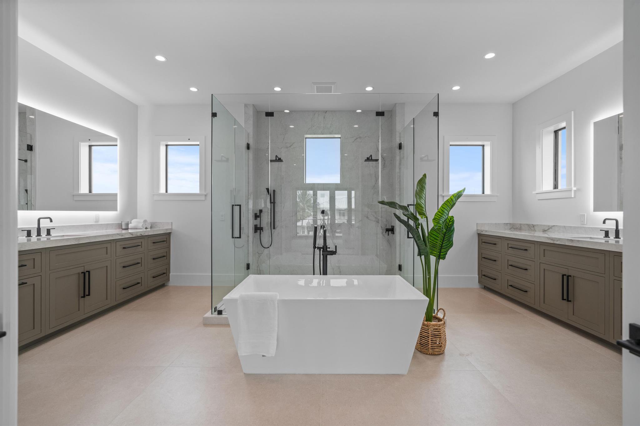 PALM BEACH ISLES 2 - Residential