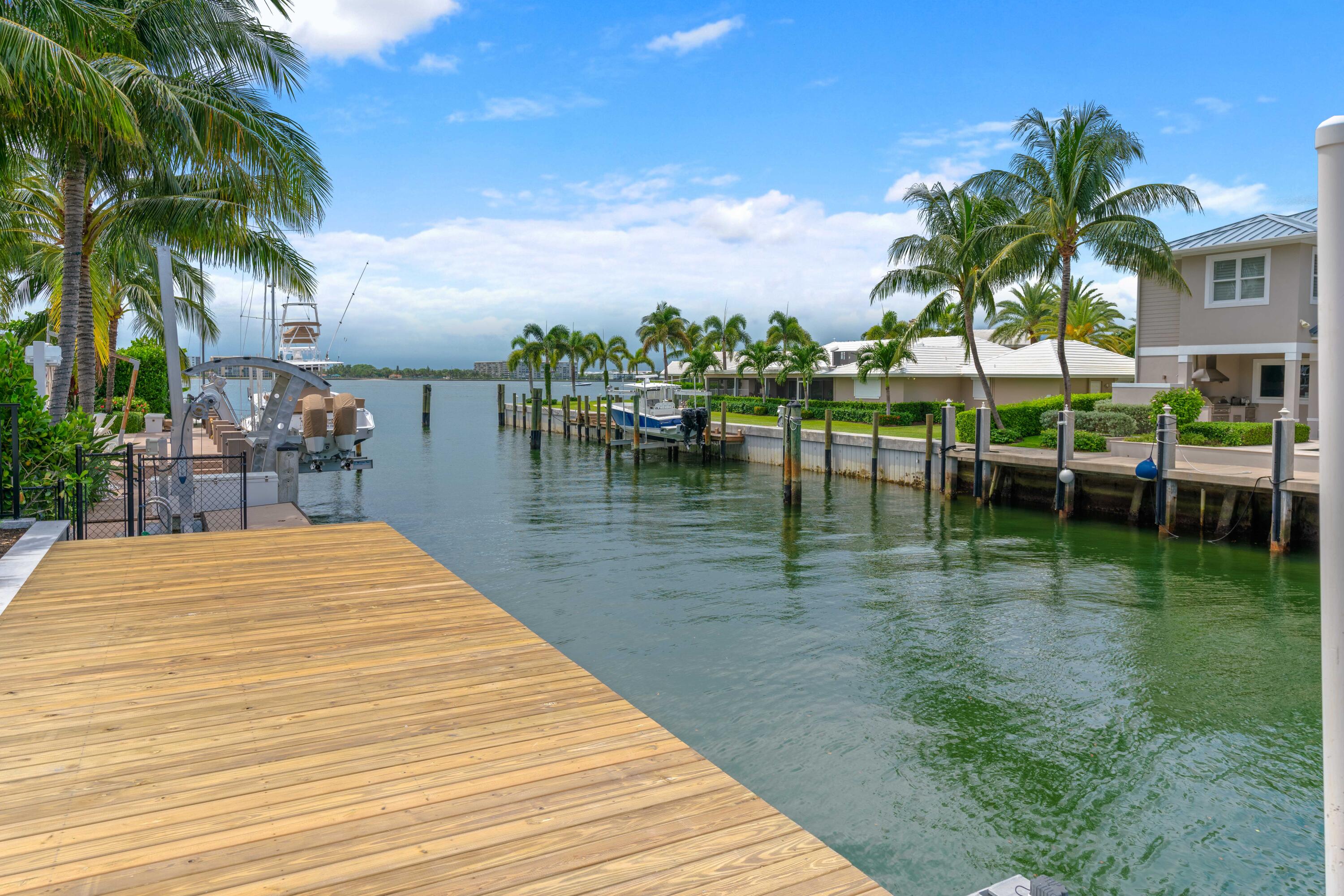 PALM BEACH ISLES 2 - Residential