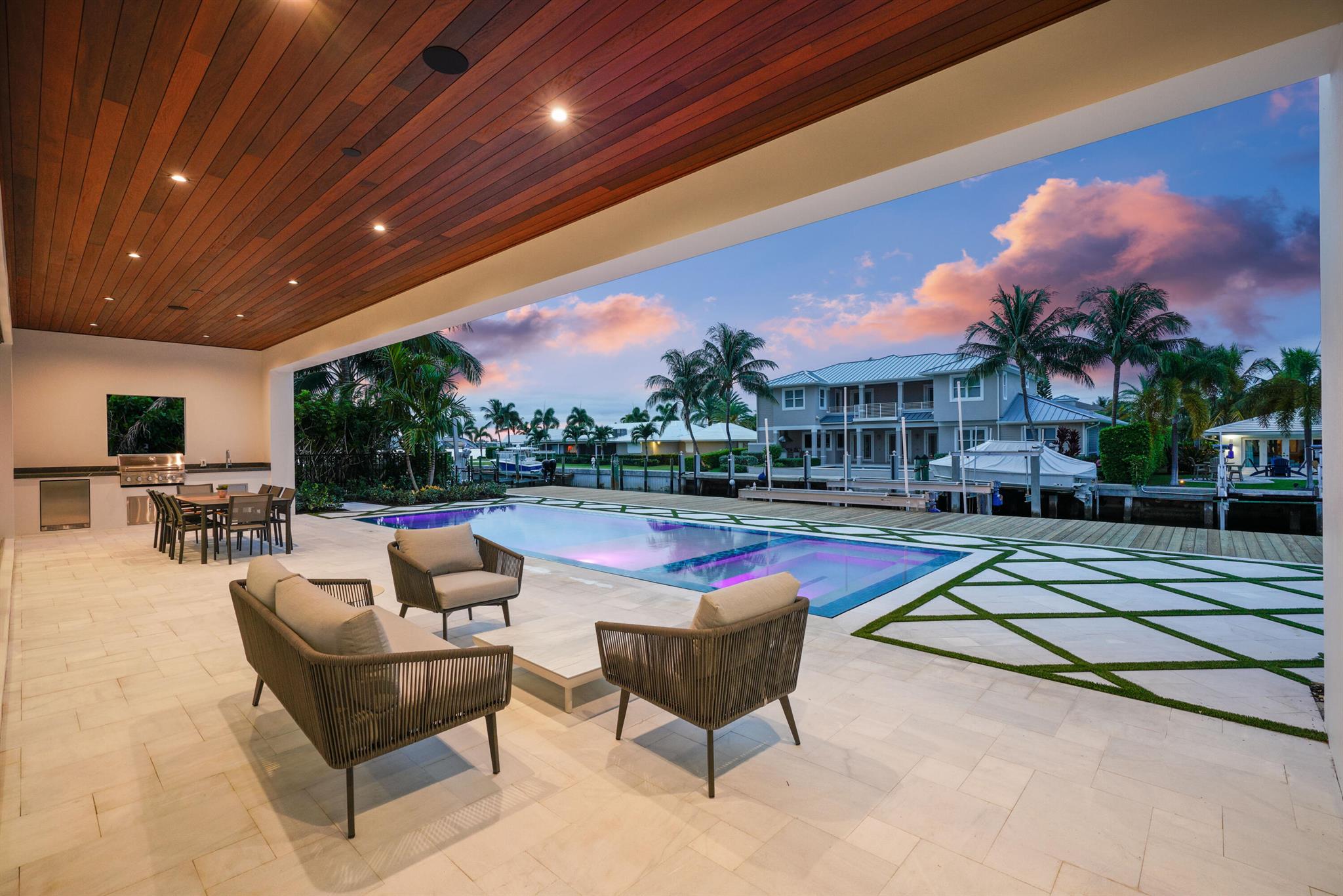 PALM BEACH ISLES 2 - Residential