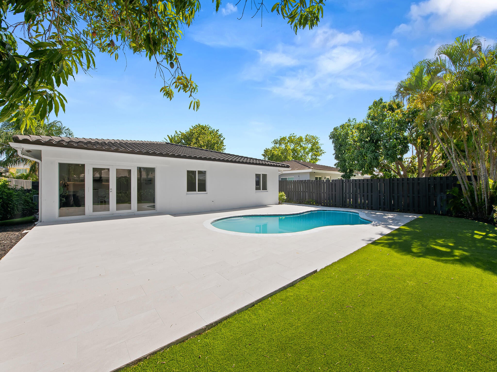 1750 NE 49th Street, Fort Lauderdale FL 33334