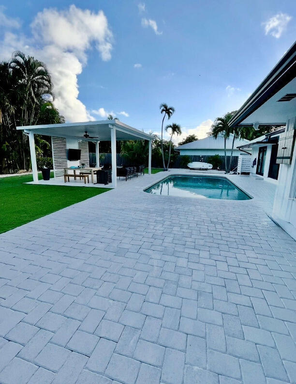 RIVER PINES - Residential