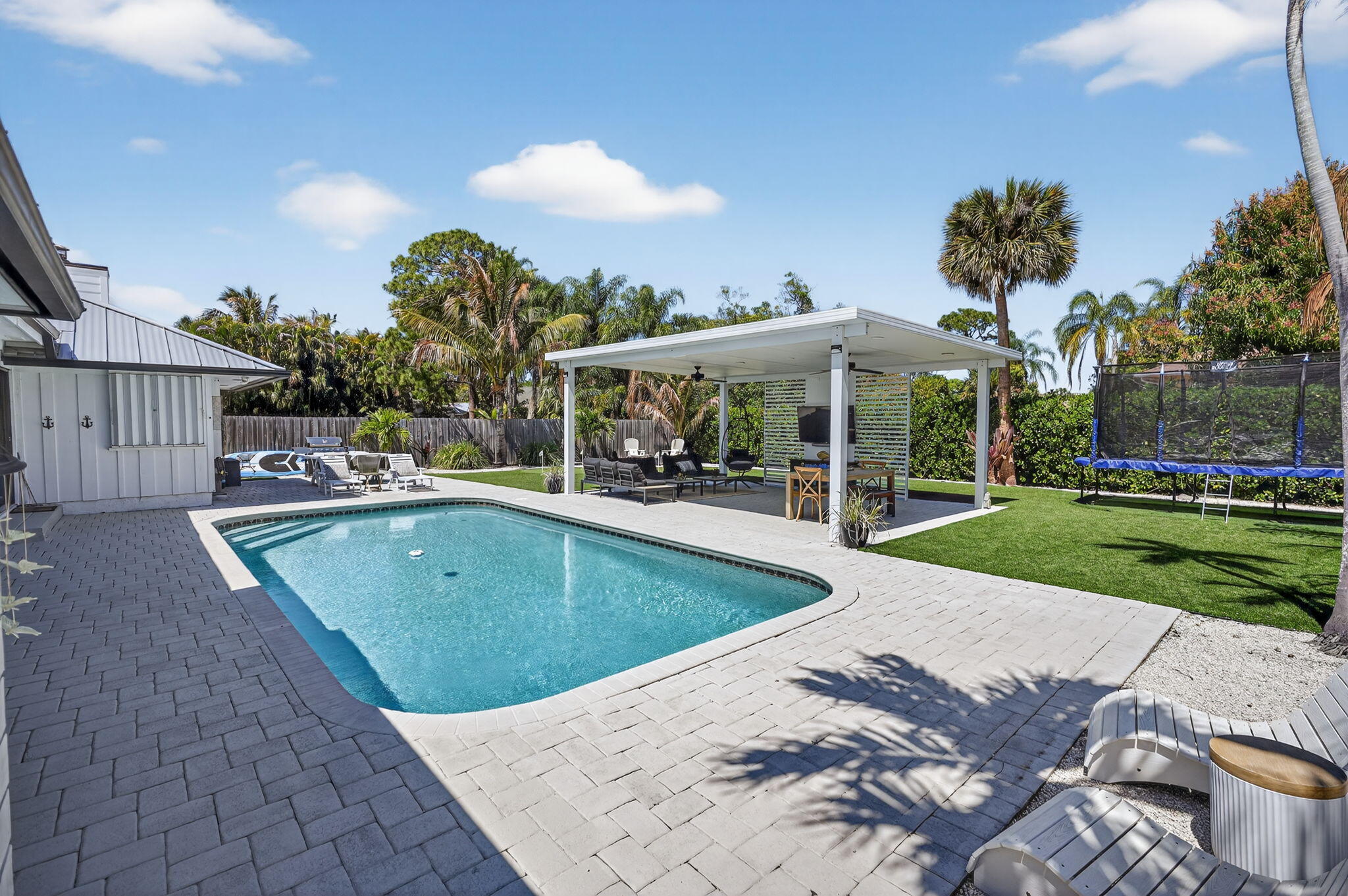 RIVER PINES - Residential