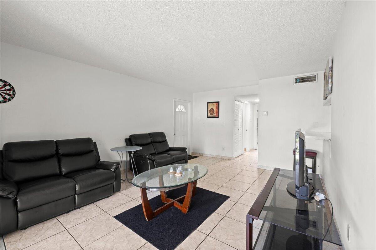 2075 NW 46th Avenue I102