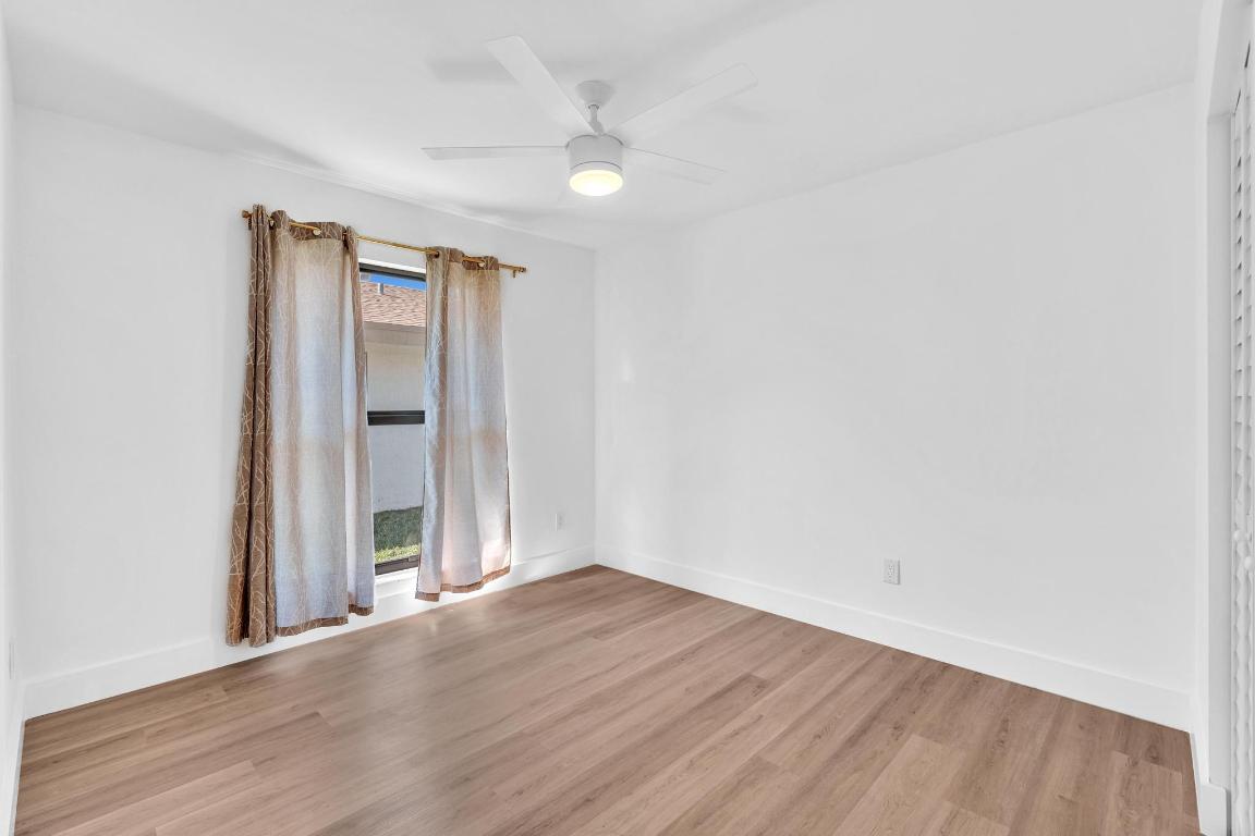 CANARY PALM CLUB - Residential