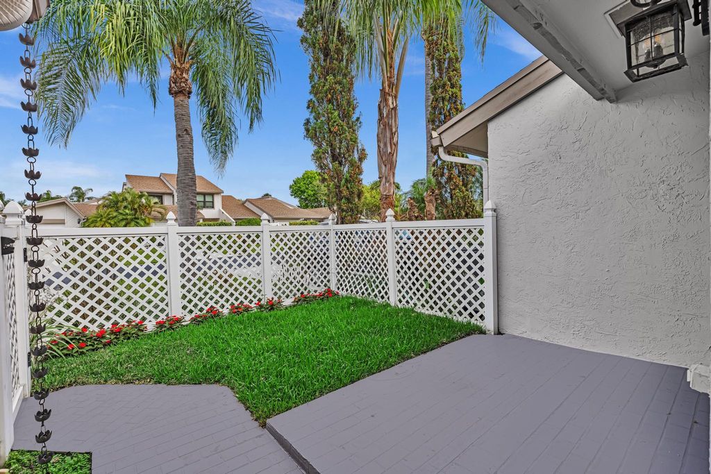 Photo of 6708 Canary Palm Circle, Boca Raton, FL 33433 (MLS # R11157608)