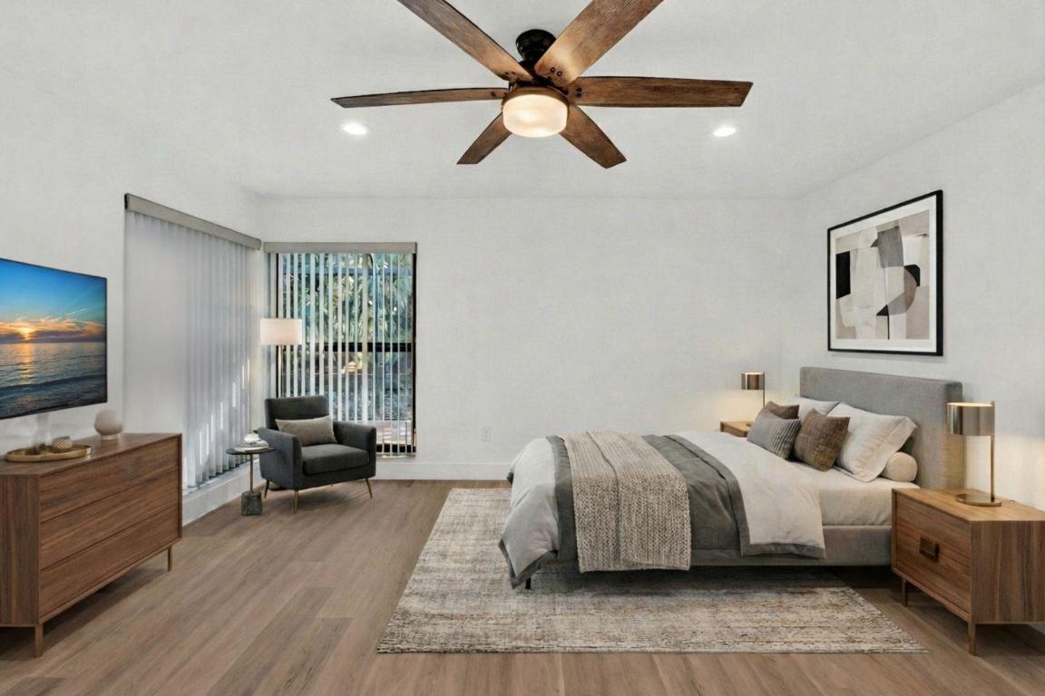 CANARY PALM CLUB - Residential