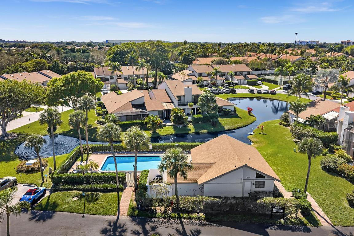 CANARY PALM CLUB - Residential