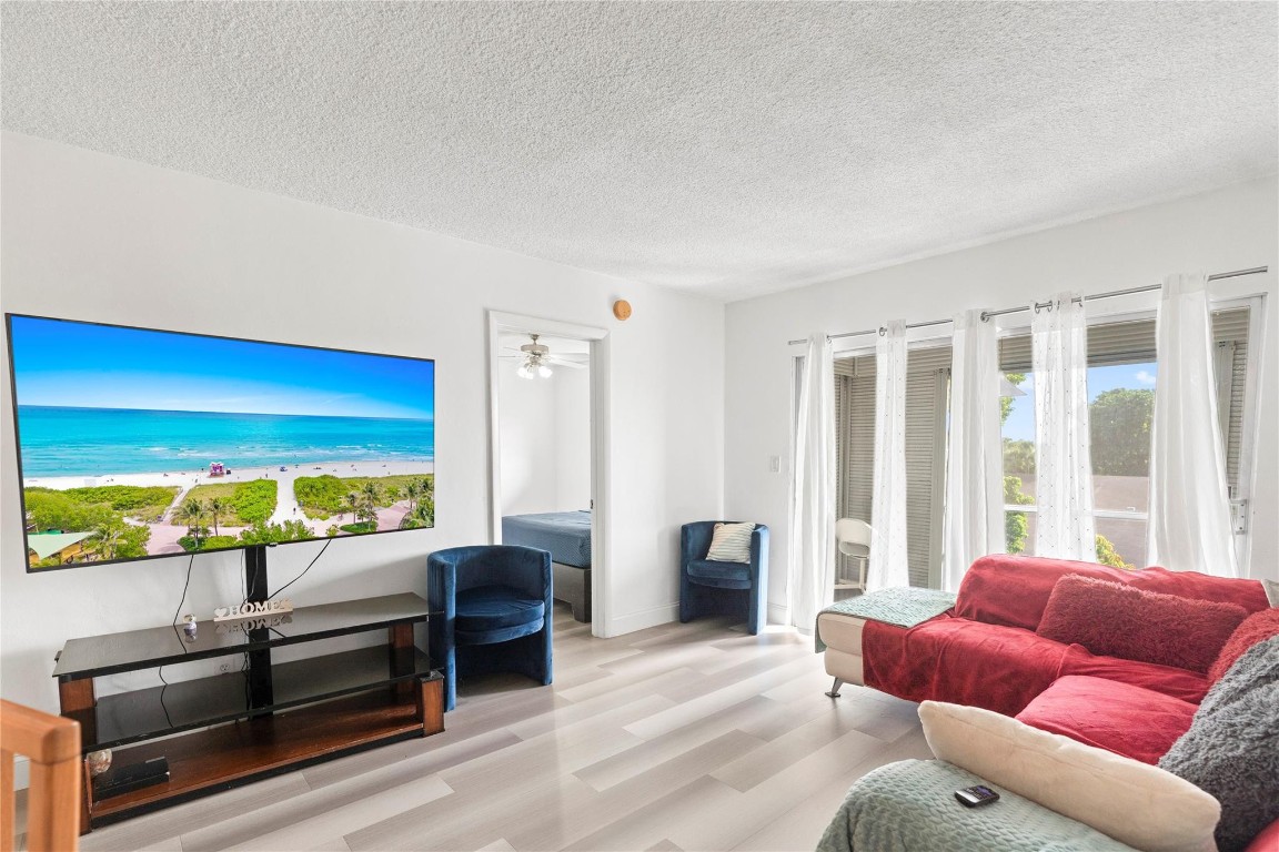 MARGATE GARDENS APARTMENT - Residential