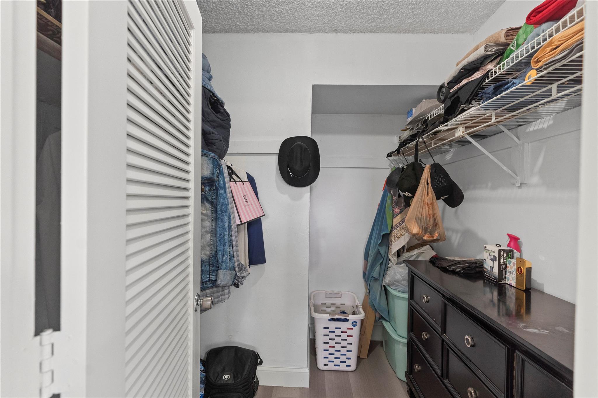 MARGATE GARDENS APARTMENT - Residential