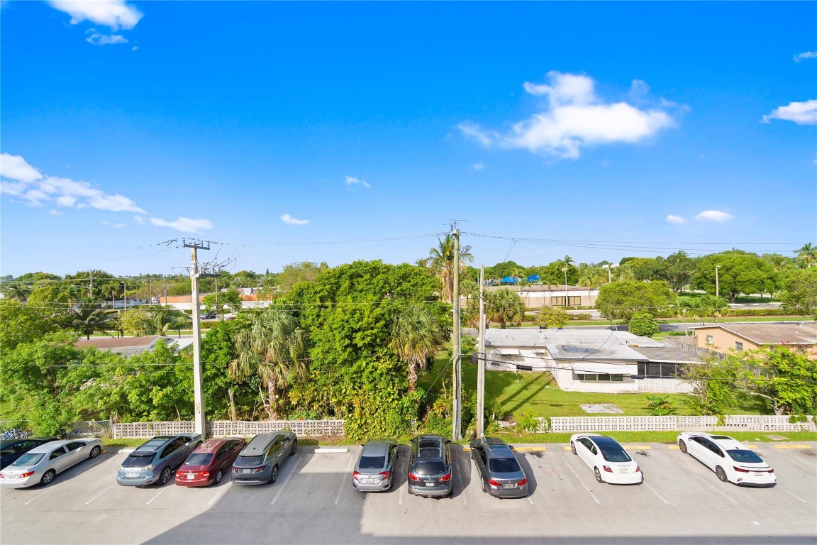 MARGATE GARDENS APARTMENT - Residential