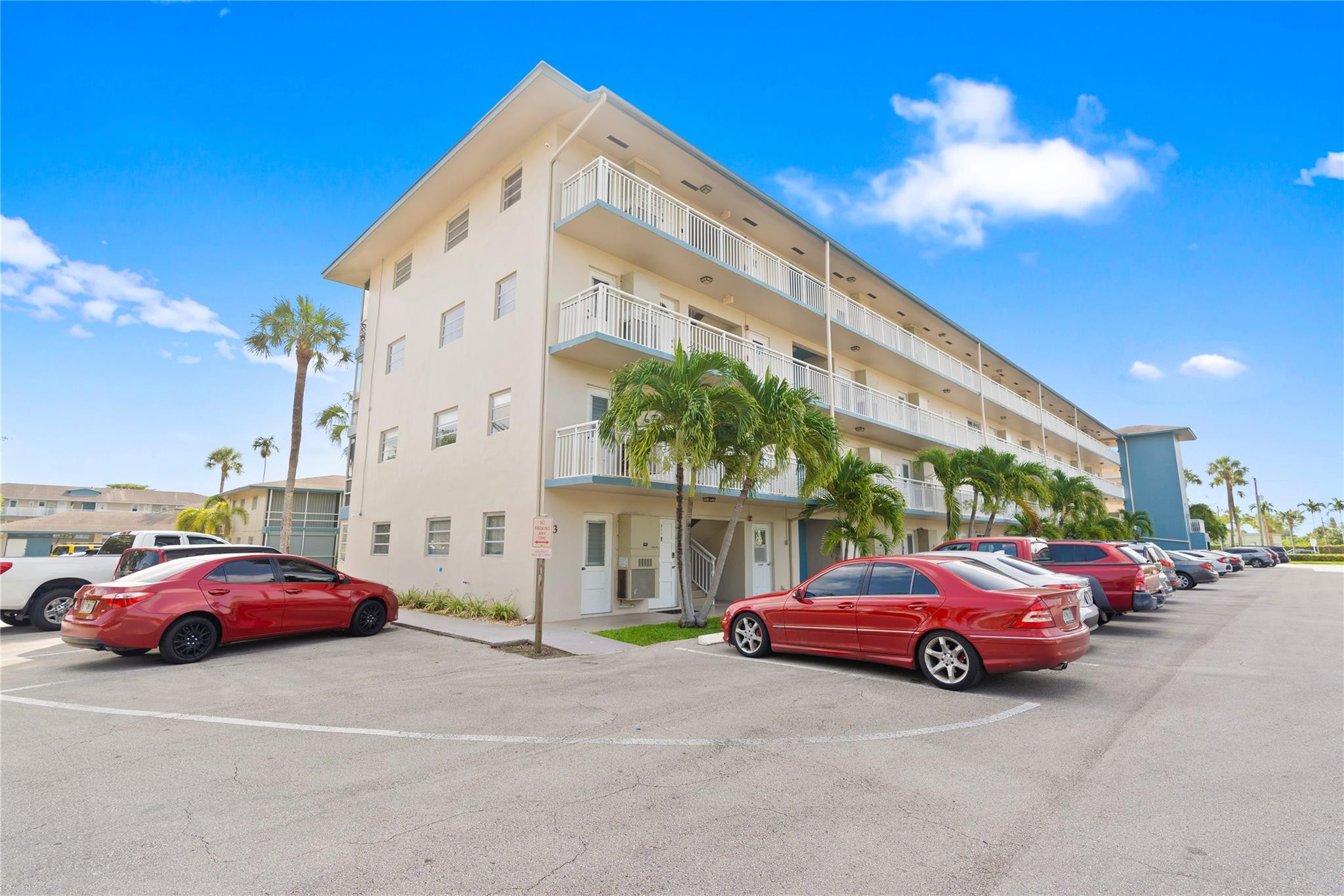 MARGATE GARDENS APARTMENT - Residential