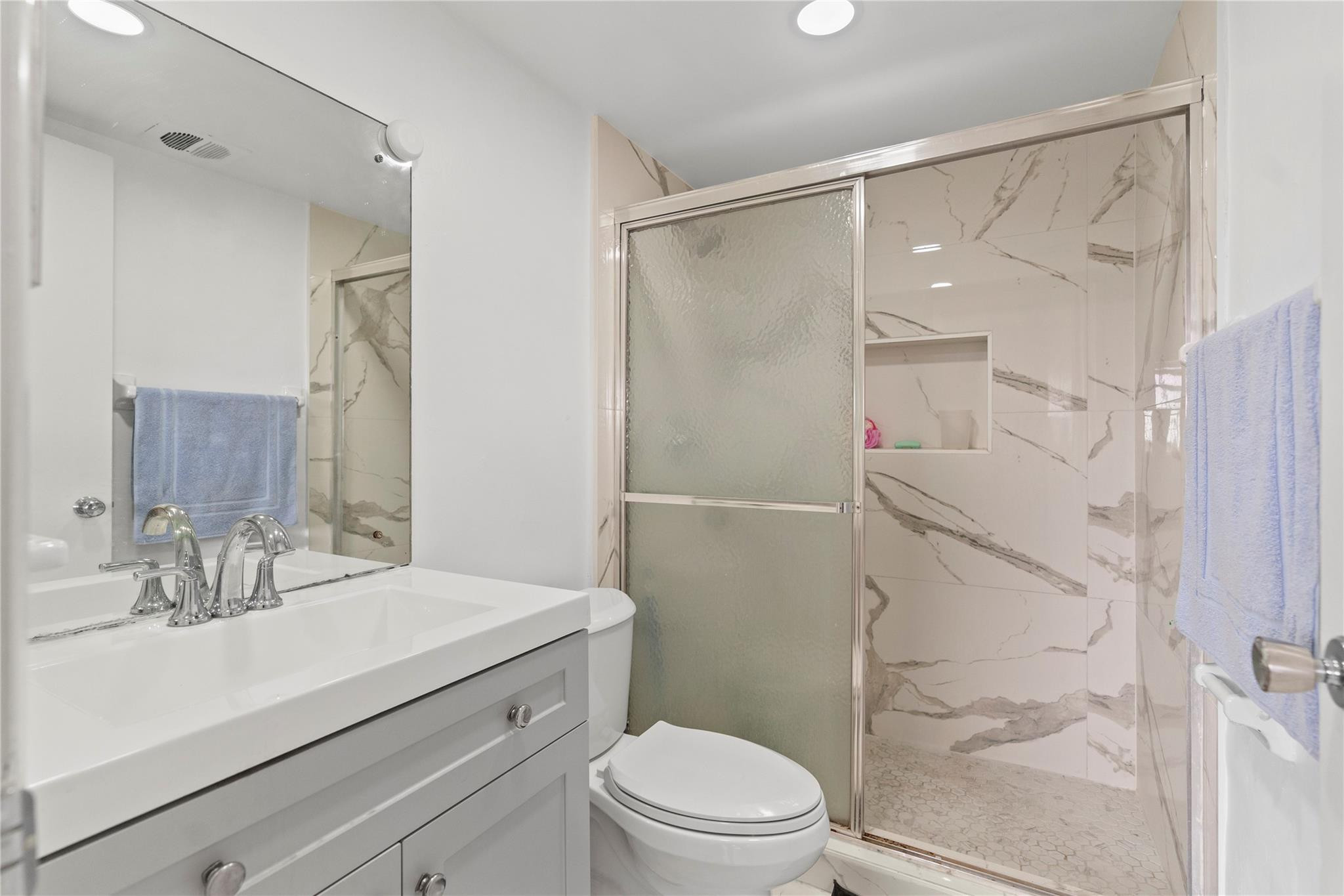 MARGATE GARDENS APARTMENT - Residential