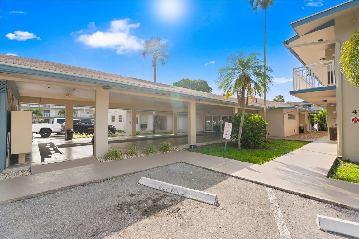 MARGATE GARDENS APARTMENT - Residential