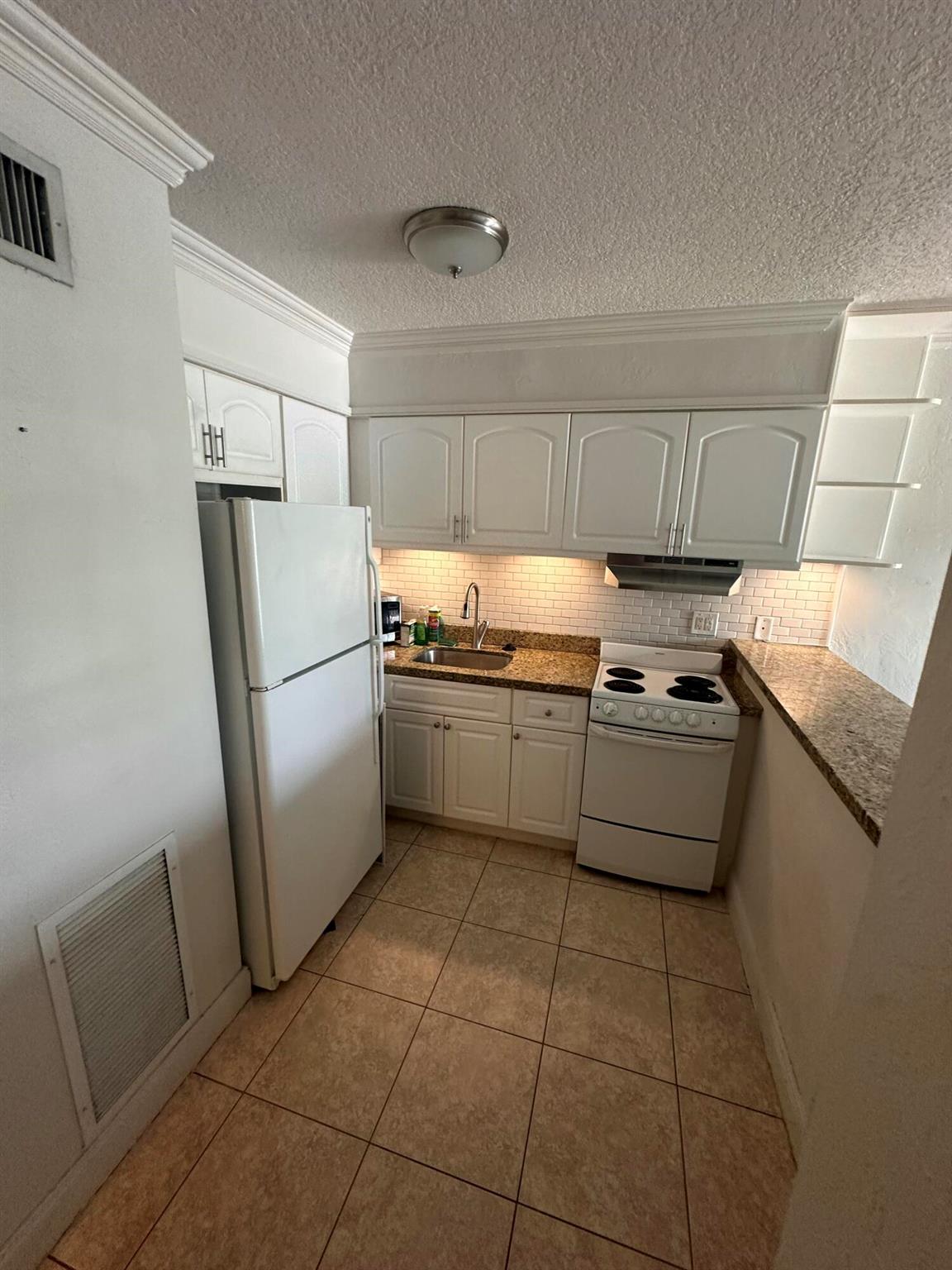 MARVILLA CONDOMINIUM - Residential Lease