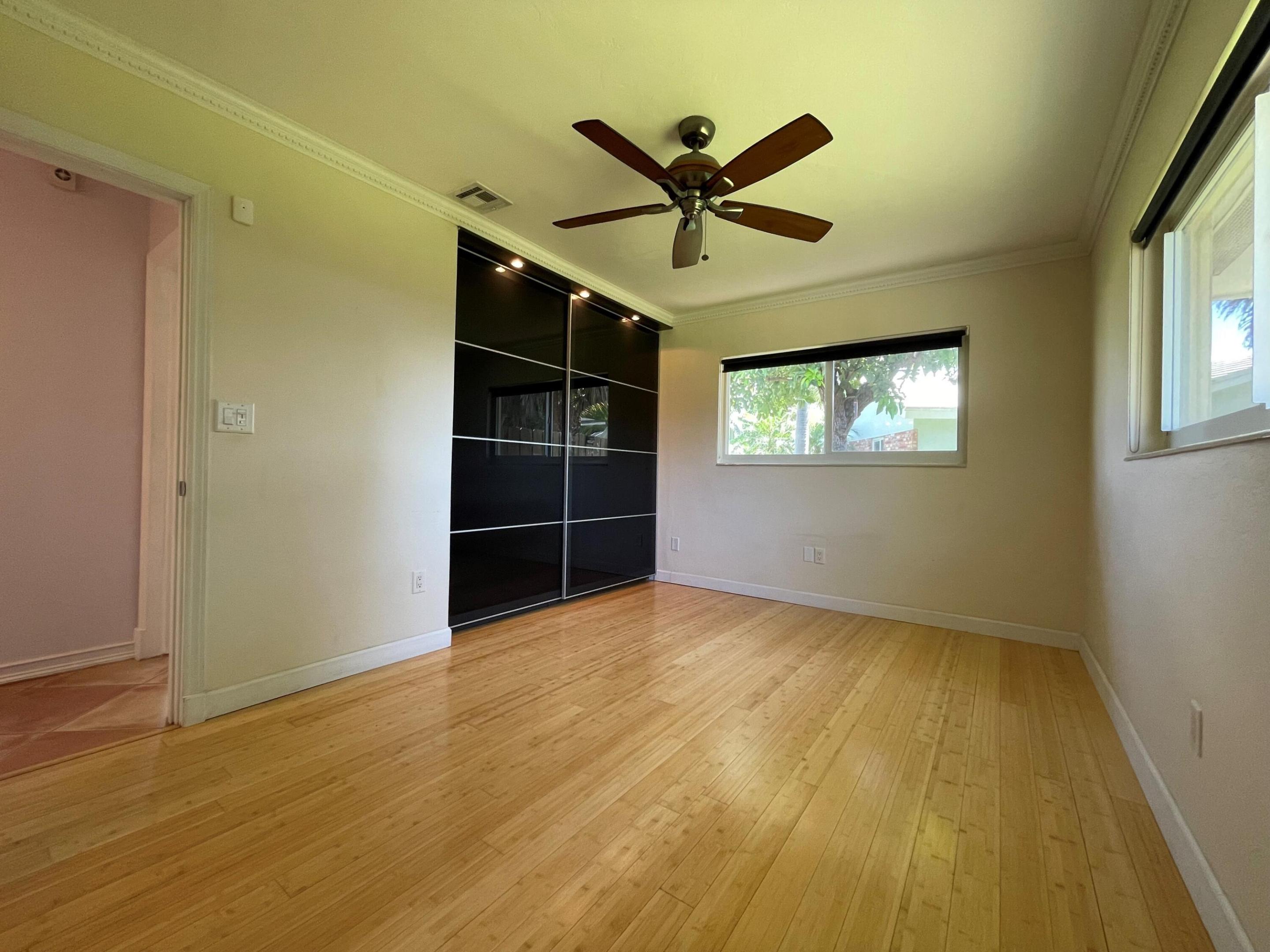 FLORANADA RIDGE SEC - Residential Lease