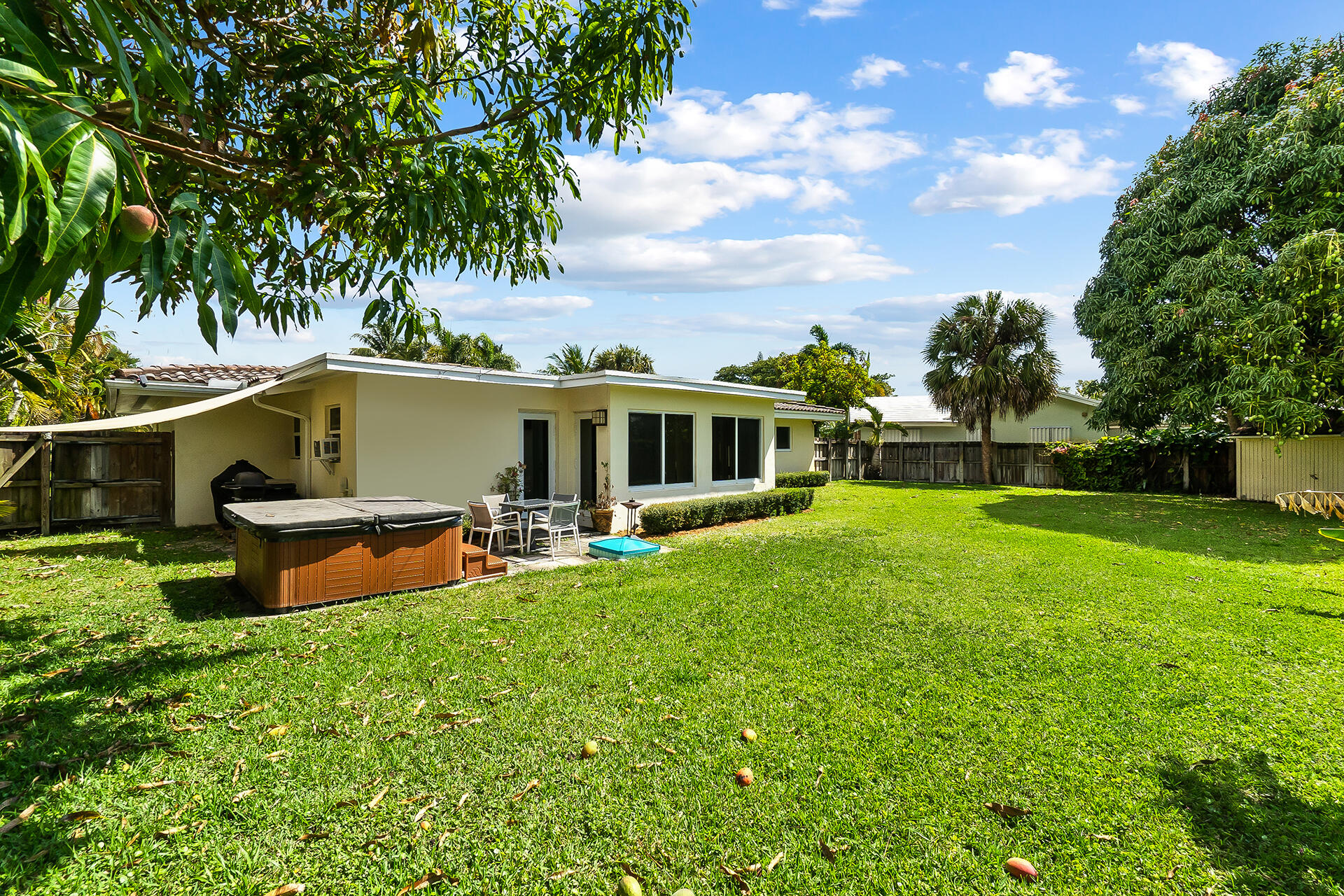 FLORANADA RIDGE SEC - Residential Lease