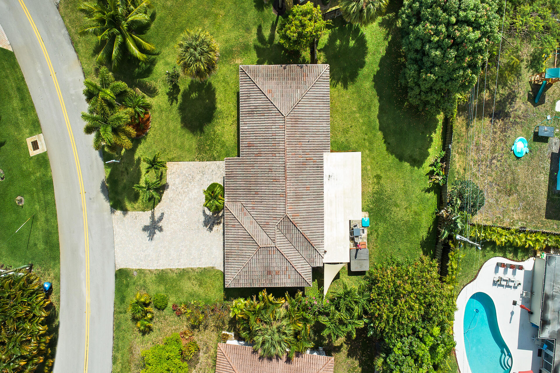 FLORANADA RIDGE SEC - Residential Lease