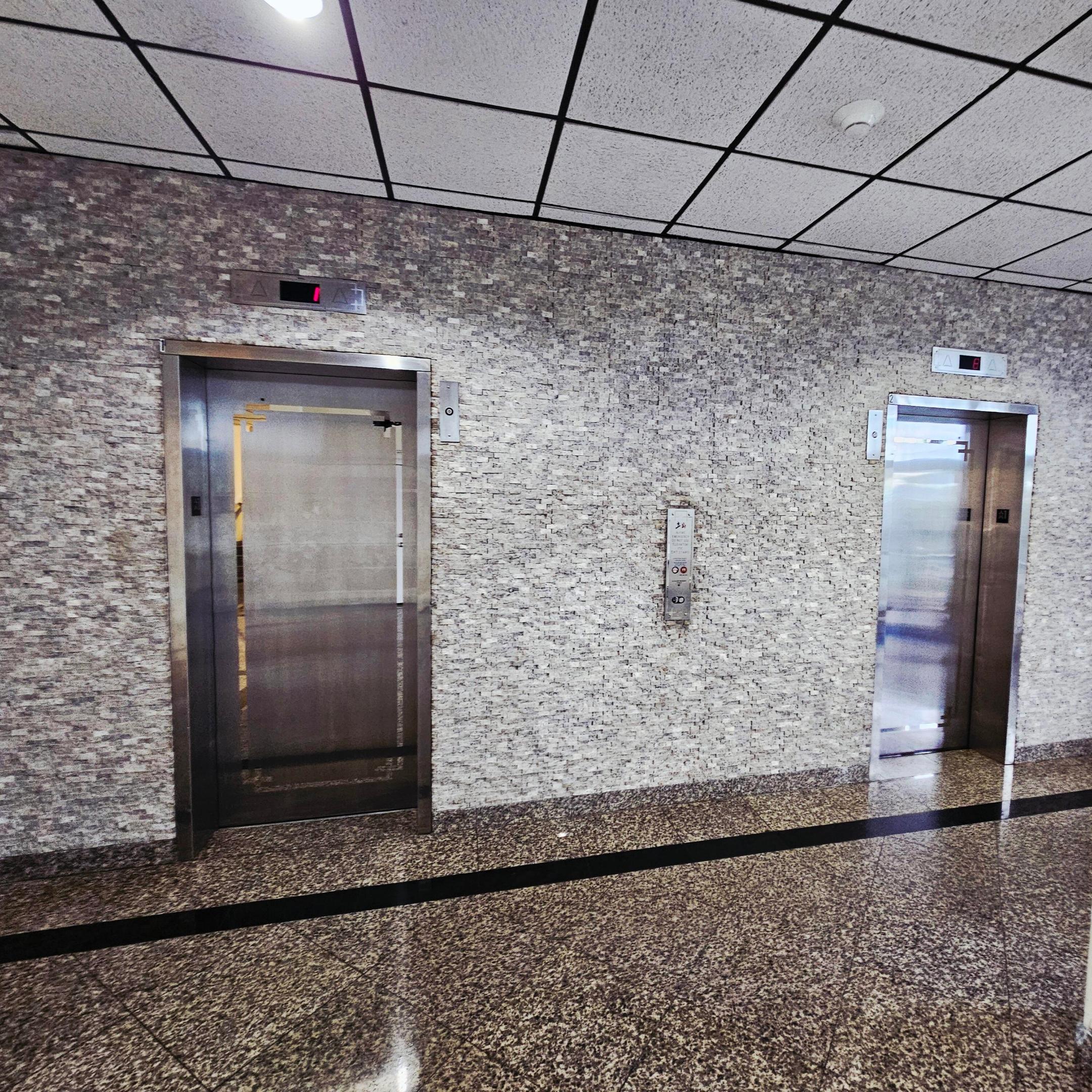 View photos, virtual tours, details... 200 S Birch Road 208