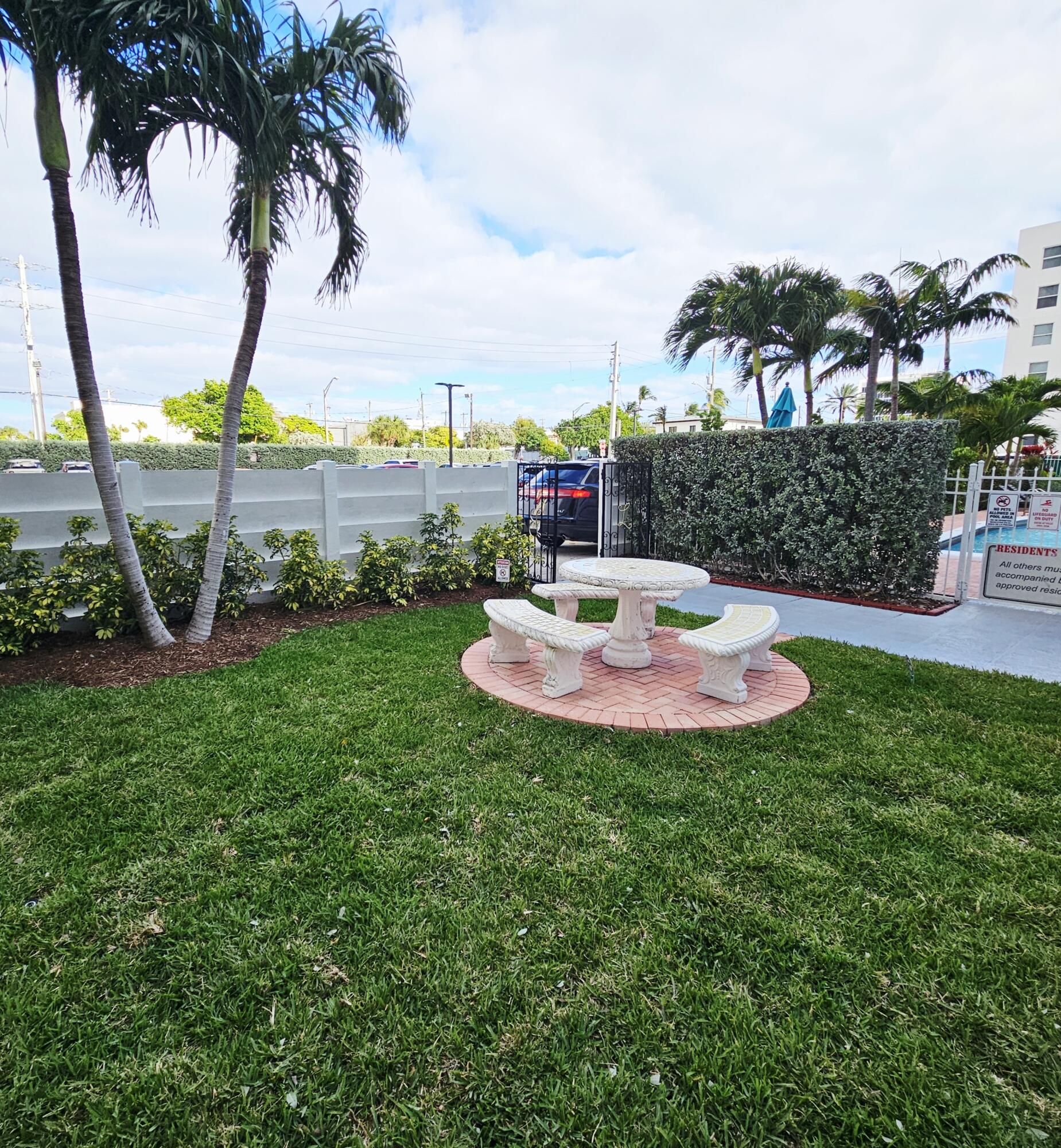 View photos, virtual tours, details... 200 S Birch Road 208