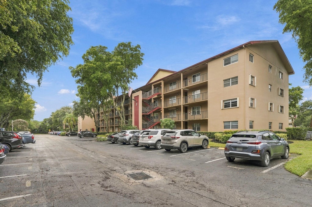 Photo of 12750 SW 4TH Court #208J, Pembroke Pines, FL 33027 (MLS # B26079741)