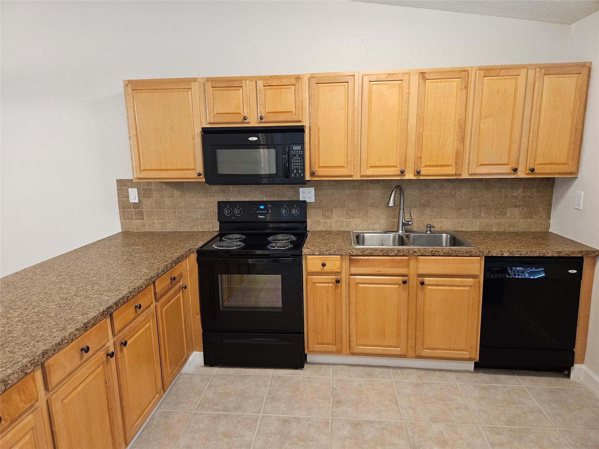 Woodsetter North 115-28b - Residential Lease