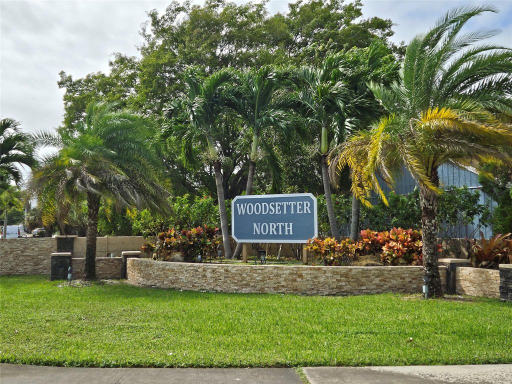 Photo of 4729 NW 4th Terrace, Deerfield Beach, FL 33064 (MLS # F10535006)