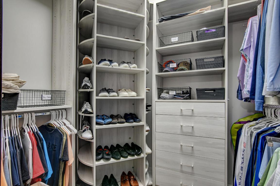 SEVEN ISLES - Residential