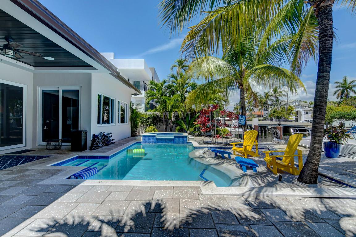 SEVEN ISLES - Residential