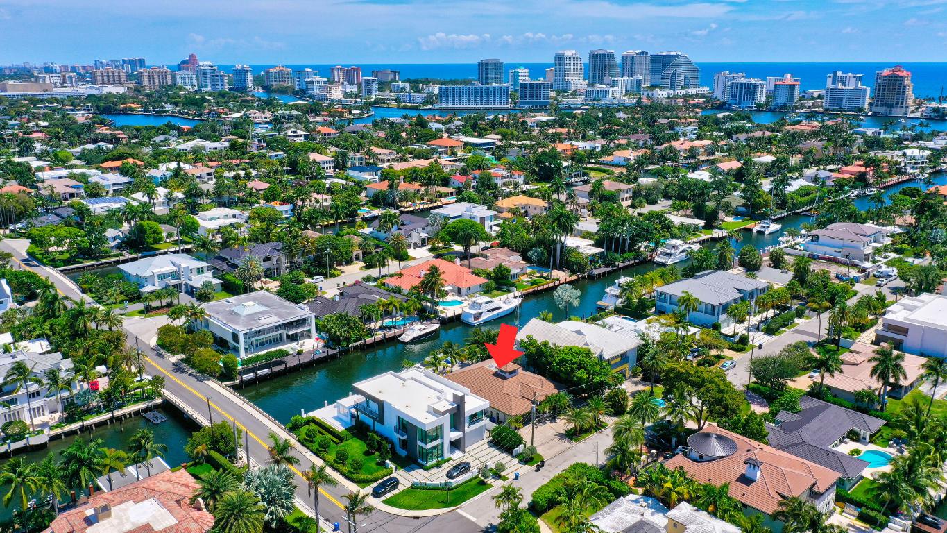 SEVEN ISLES - Residential