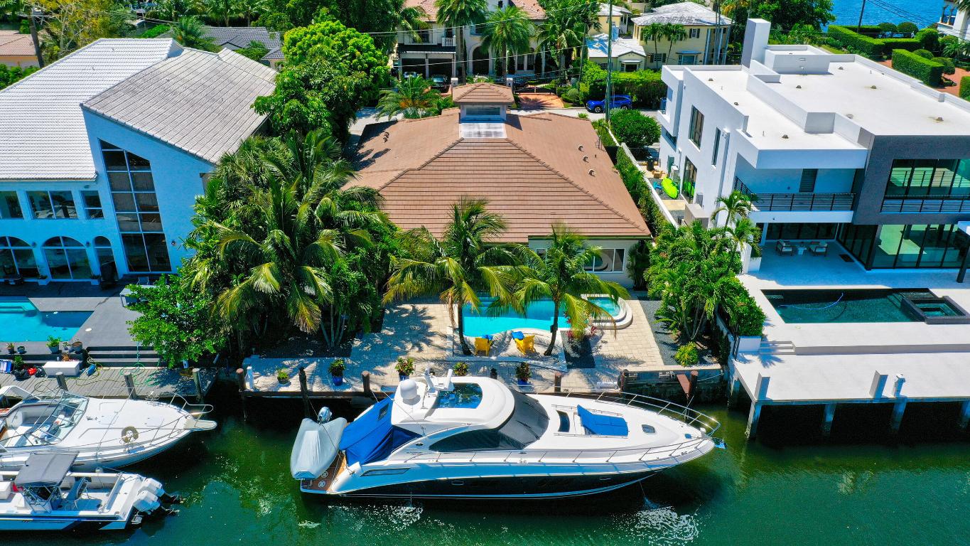 SEVEN ISLES - Residential