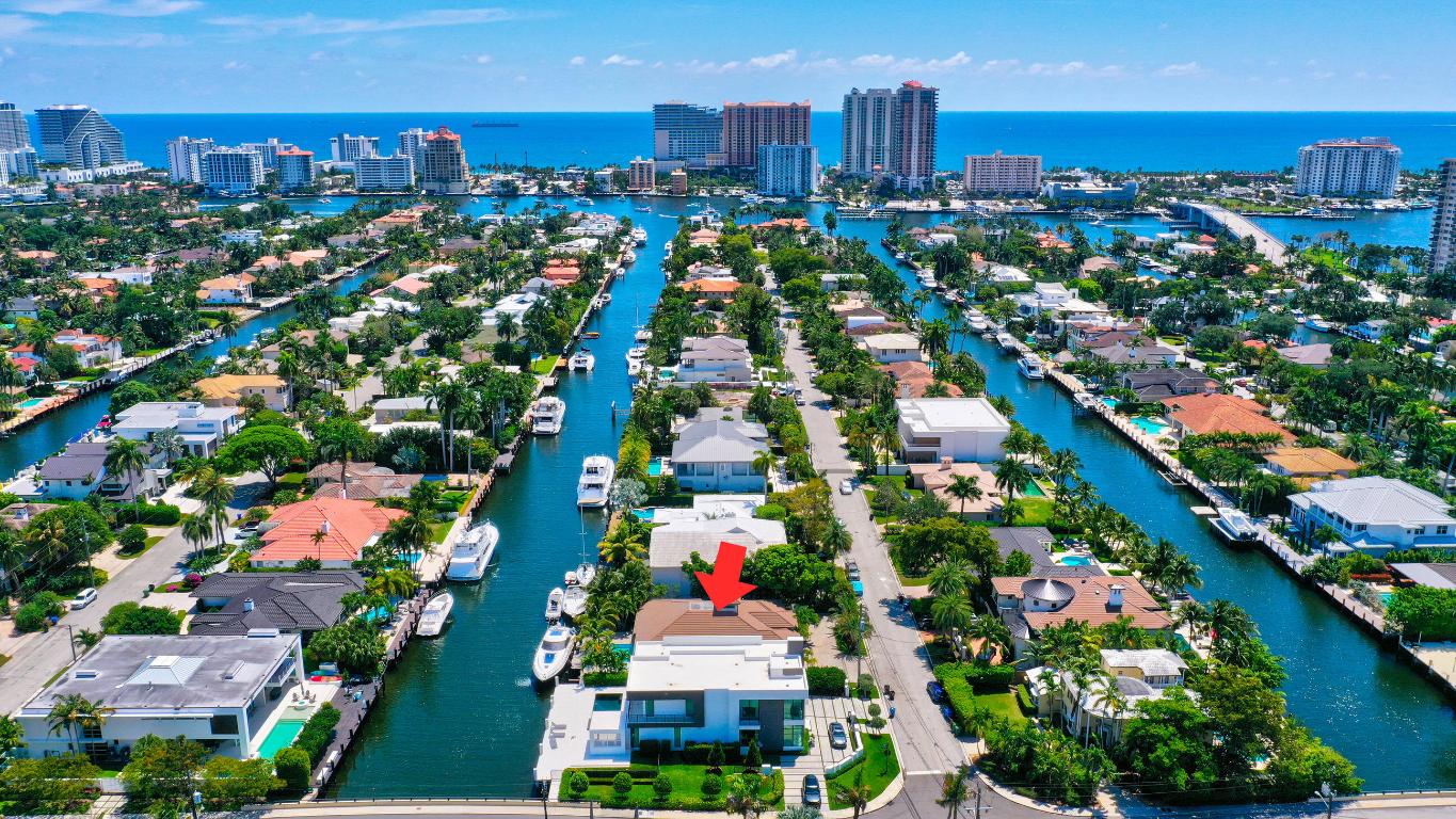 SEVEN ISLES - Residential