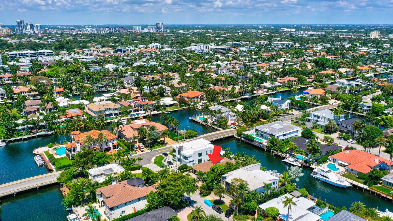 SEVEN ISLES - Residential