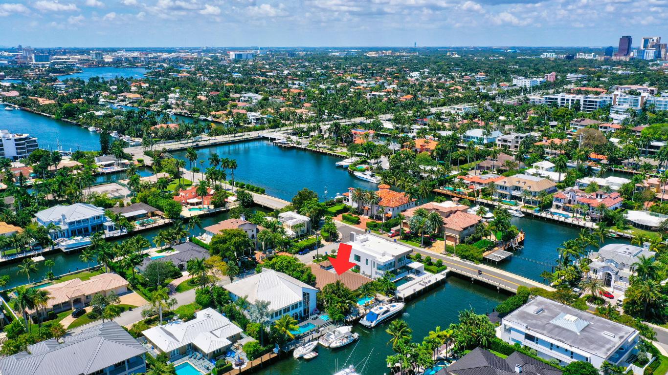 SEVEN ISLES - Residential