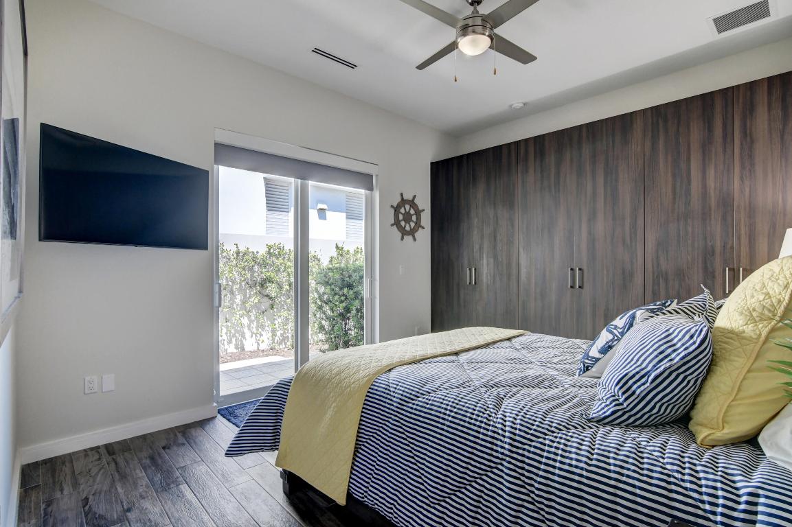 SEVEN ISLES - Residential