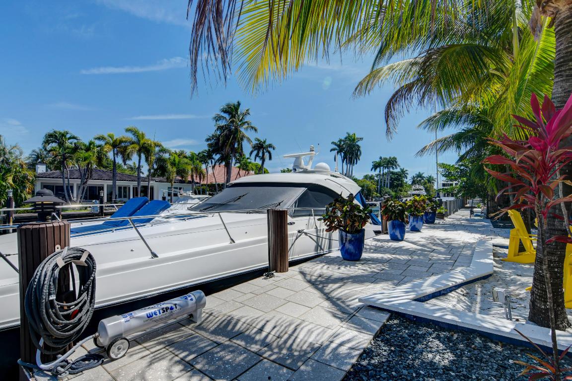 SEVEN ISLES - Residential