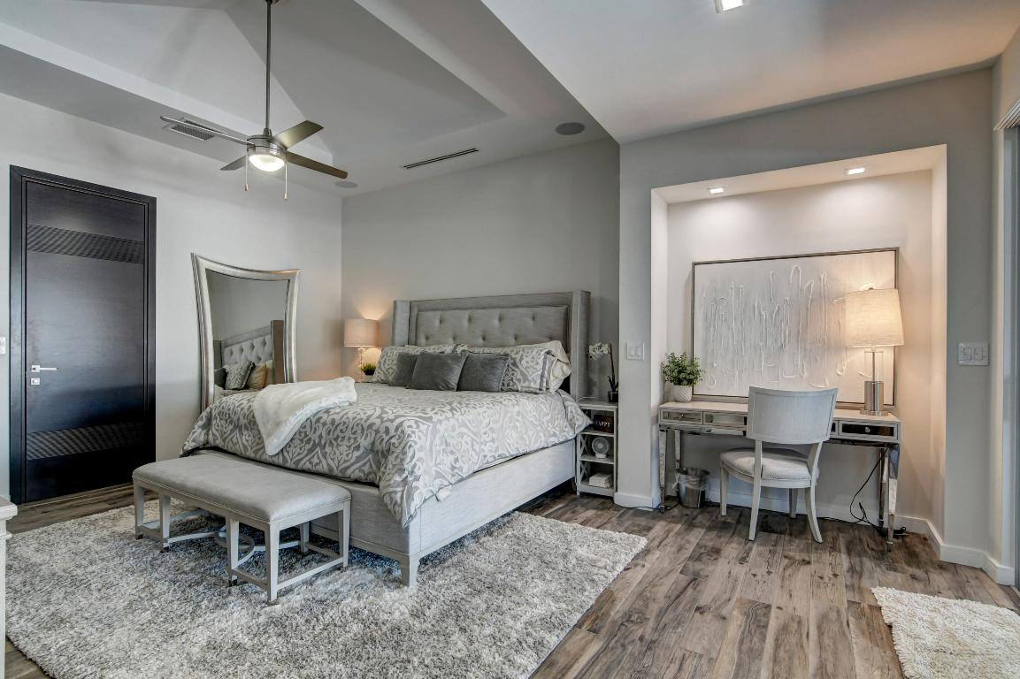 SEVEN ISLES - Residential