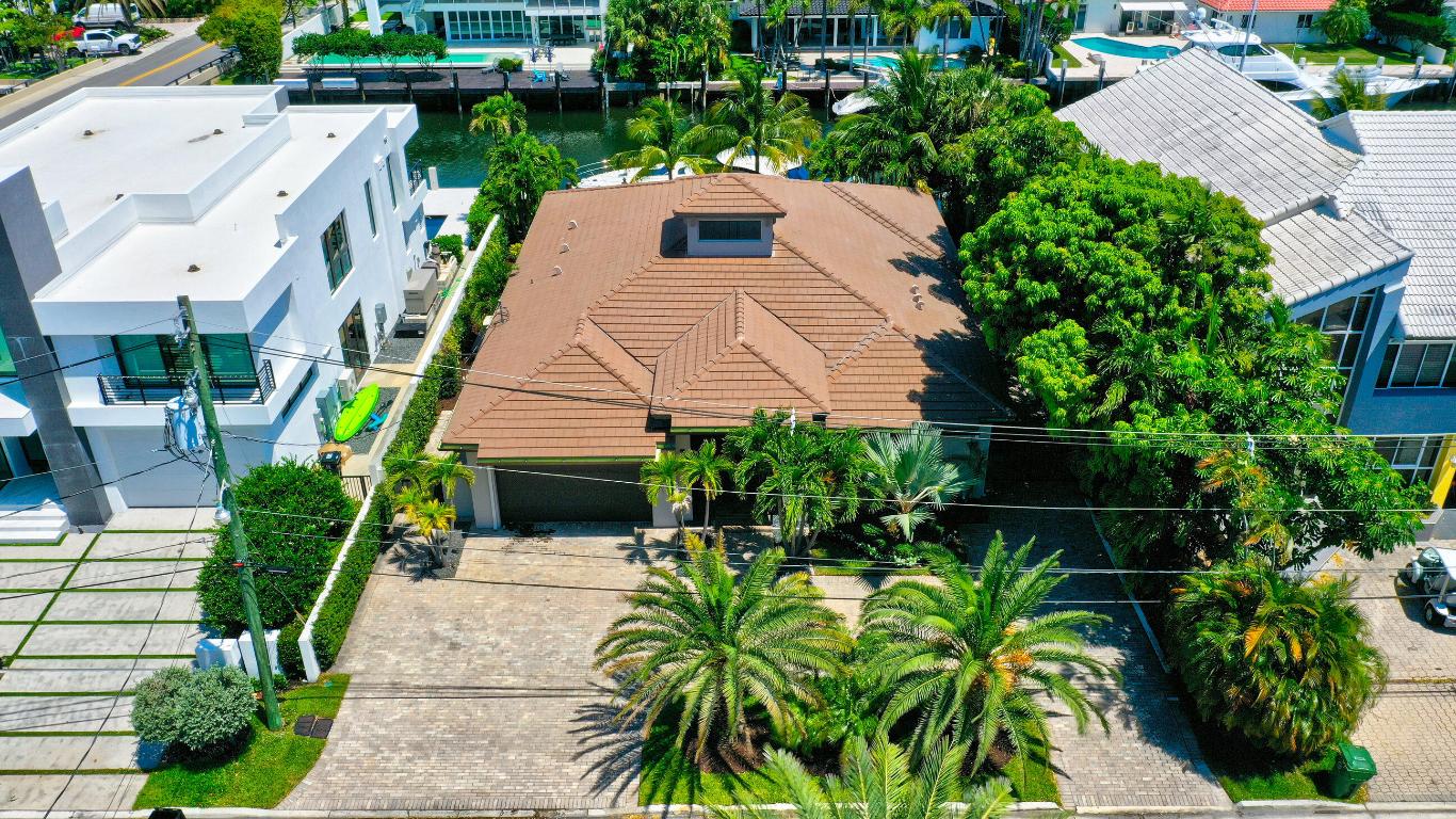 SEVEN ISLES - Residential