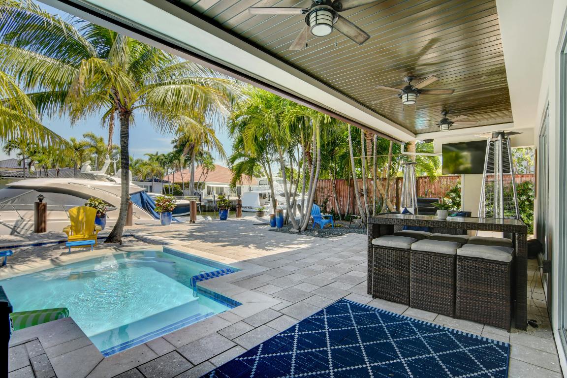 SEVEN ISLES - Residential