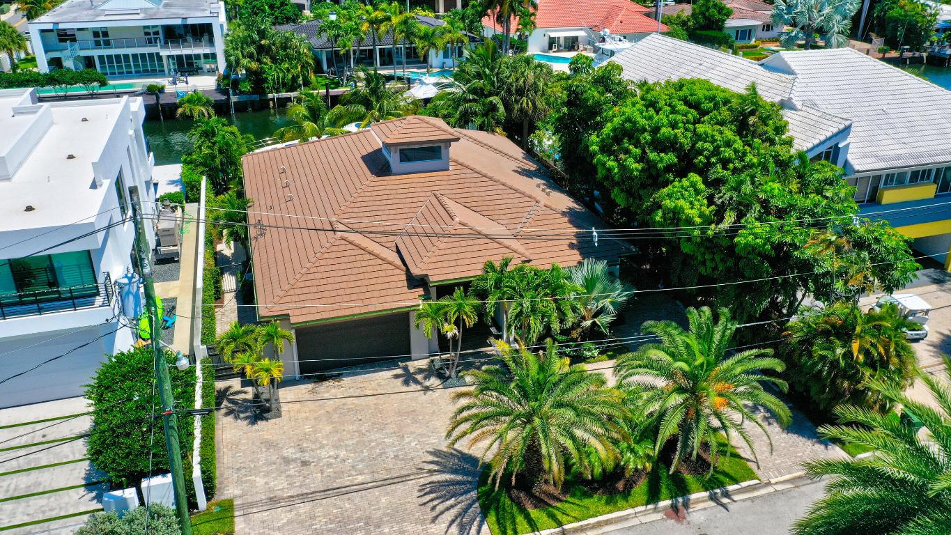 SEVEN ISLES - Residential