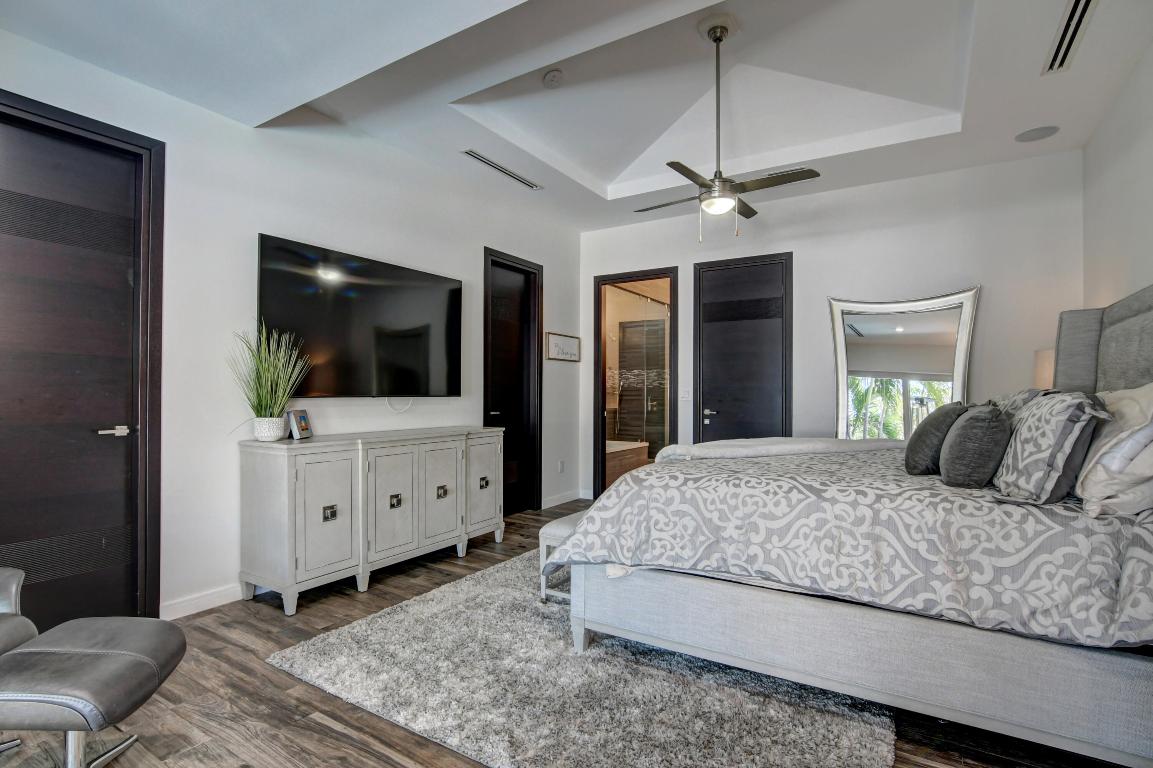 SEVEN ISLES - Residential