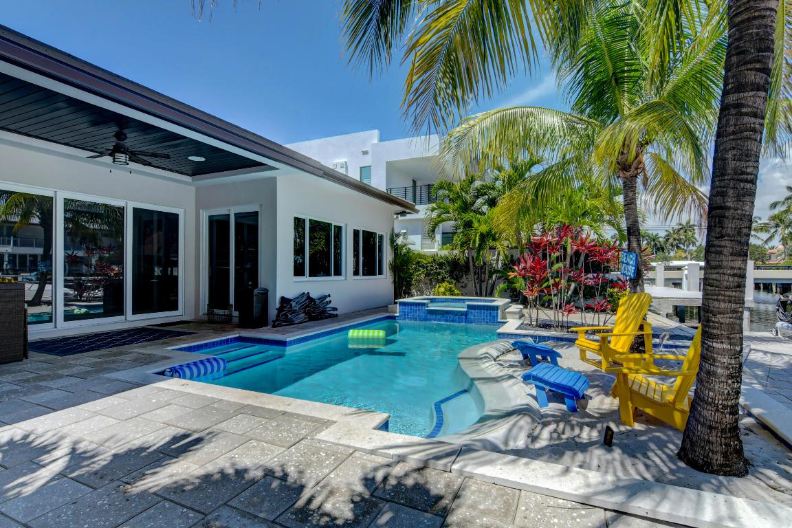 SEVEN ISLES - Residential