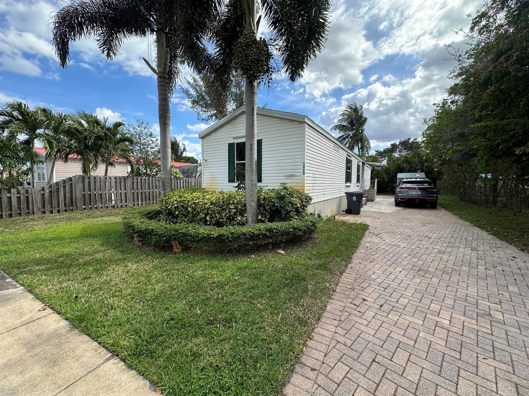 5920 Cartier Road