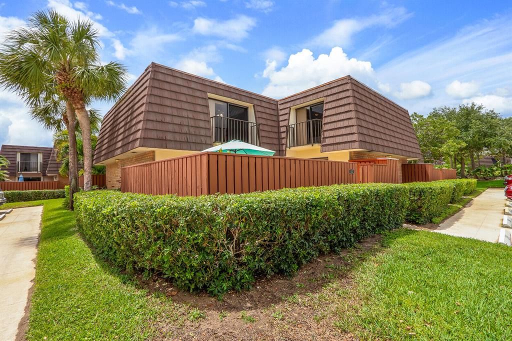 Photo of 1822 18th Court, Jupiter, FL 33477 (MLS # R10881258)