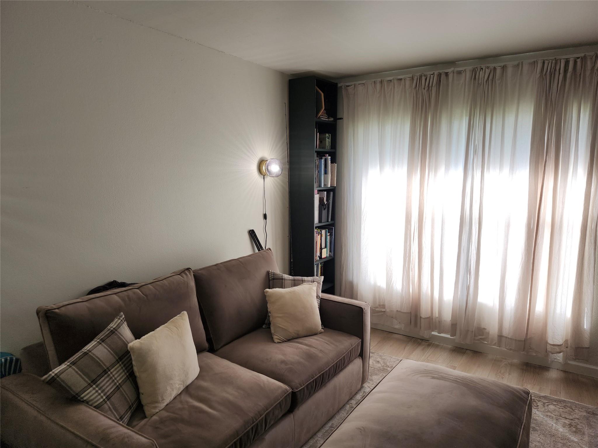 WINDING LAKE - Residential Lease