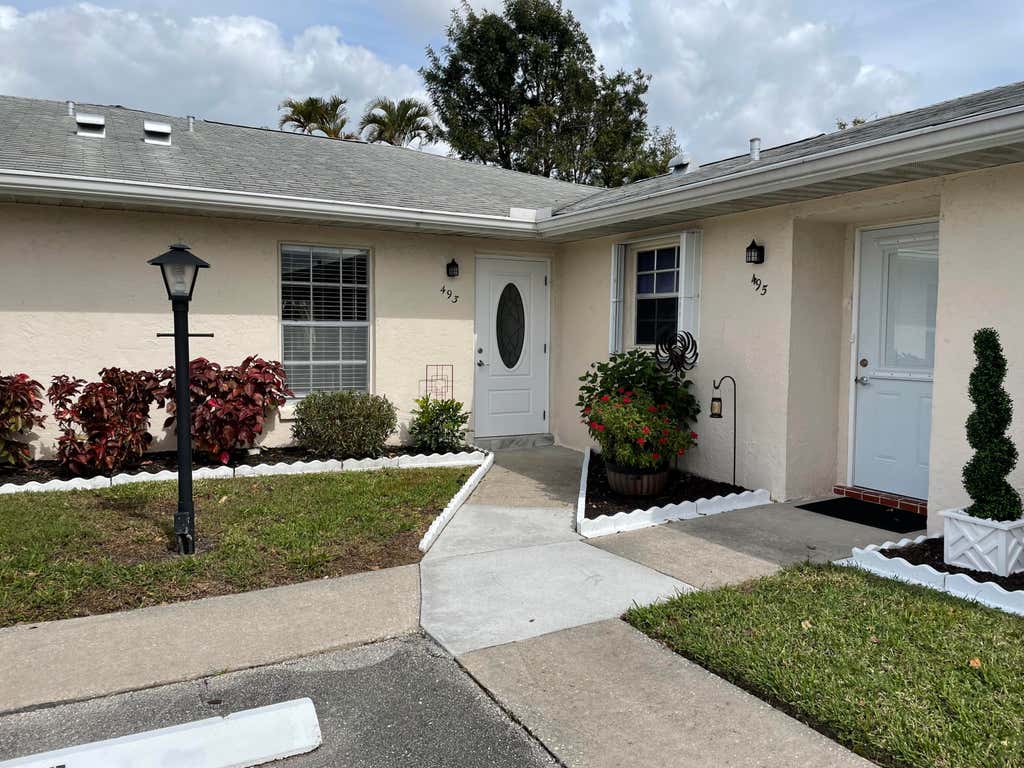 Photo of 493 Holyoke Lane Ln #19, Lake Worth Beach, FL 33467 (MLS # R10777242)