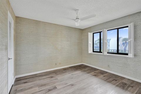 Tiny photo for 4539 Luxemburg Court #201, Lake Worth, FL 33467 (MLS # F10530386)