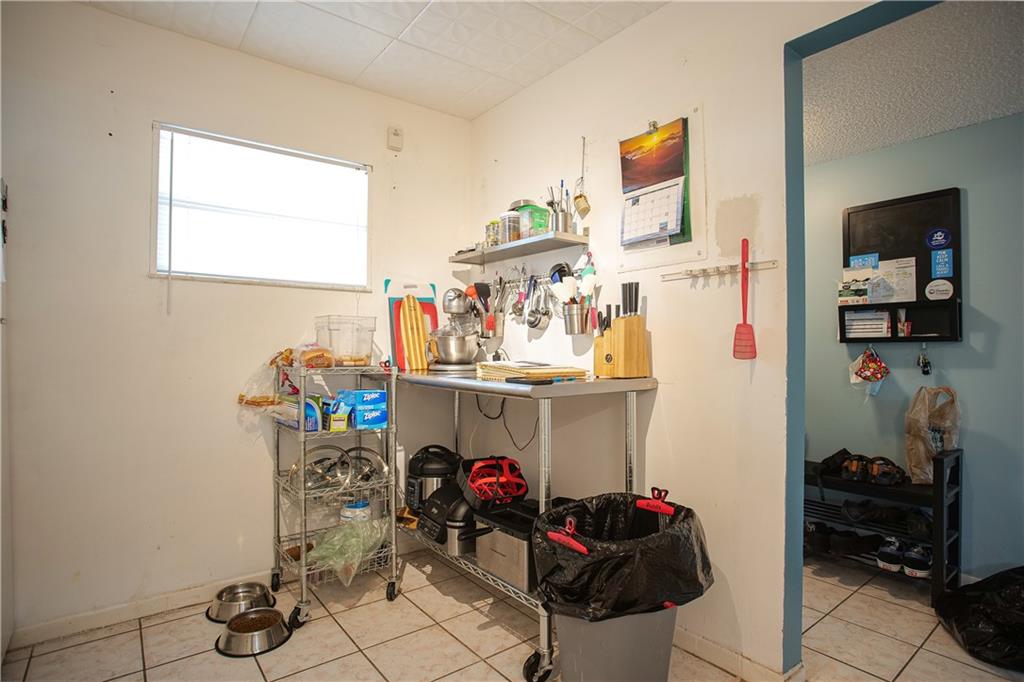 18th HOLE AT INVERRARY - Residential